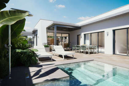 Cluster house for sale in San Javier, Murcia. 