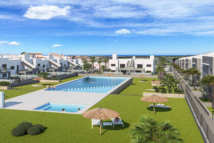 Cluster house for sale in San Miguel de Salinas, Alicante. 