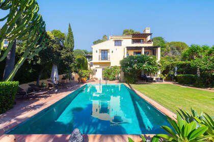 Cluster house for sale in Elviria, Marbella, Málaga. 