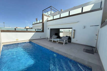 Cluster house for sale in Benijófar, Alicante. 