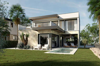 Cluster house for sale in Puerto Banús, Marbella, Málaga. 