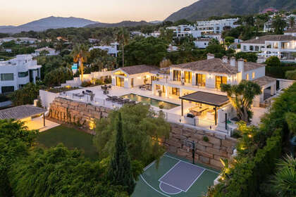 Cluster house for sale in Puerto Banús, Marbella, Málaga. 