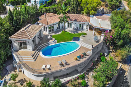 Cluster house for sale in La Sierrezuela, Mijas, Málaga. 