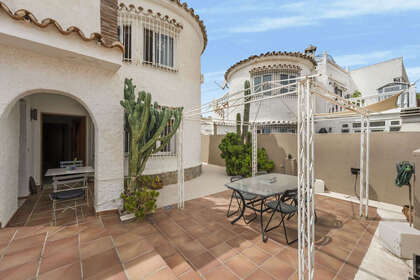 House for sale in Benalmádena, Málaga. 
