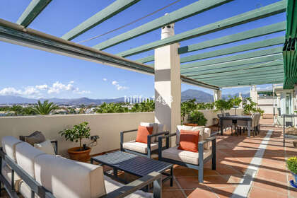 Penthouse for sale in Nueva andalucia, Málaga. 