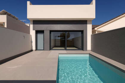Cluster house for sale in San Pedro del Pinatar, Murcia. 