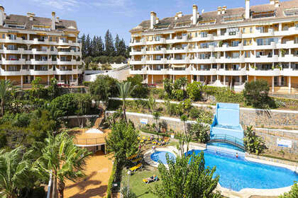Apartment for sale in Nueva andalucia, Málaga. 