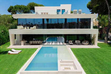 Cluster house for sale in Los monteros, Marbella, Málaga. 