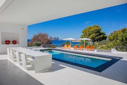 Cluster house for sale in Moraira, Alicante. 