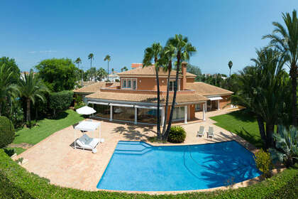 Cluster house for sale in Dénia, Alicante. 