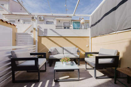 Cluster house for sale in Torrevieja, Alicante. 