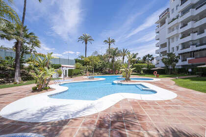 Apartment for sale in Puerto Banús, Málaga. 