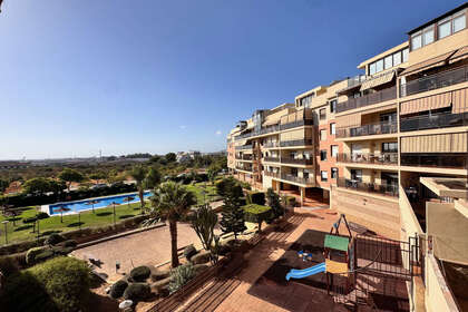 Apartment for sale in Teatinos, Málaga. 