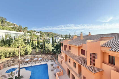 Apartment for sale in Benahavís, Málaga. 