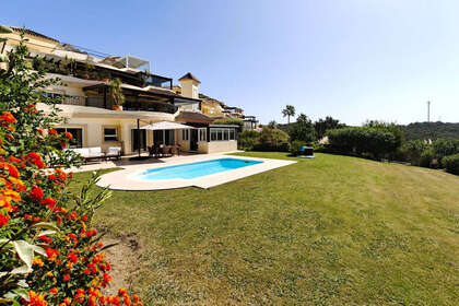 Apartment for sale in San Roque, Cádiz. 