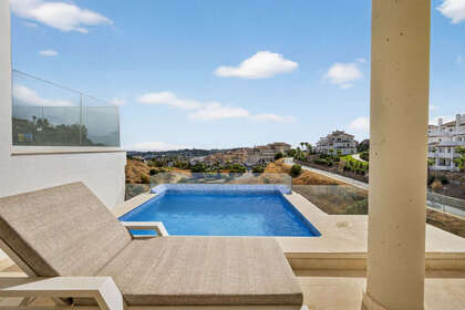 Apartment for sale in Nueva andalucia, Málaga. 