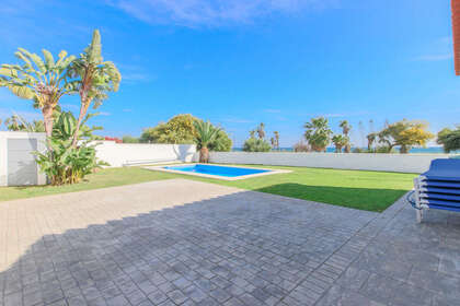 Cluster house for sale in Puerto Banús, Marbella, Málaga. 
