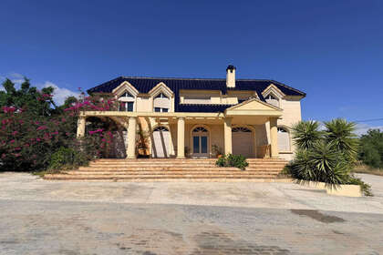 Cluster house for sale in Mutxamel/Muchamiel, Alicante. 