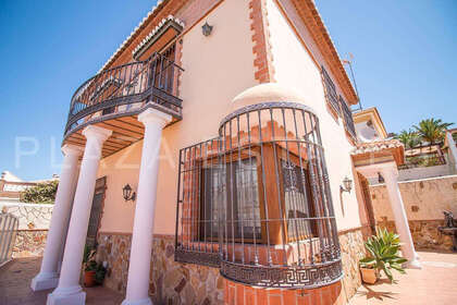 Cluster house for sale in Nerja, Málaga. 