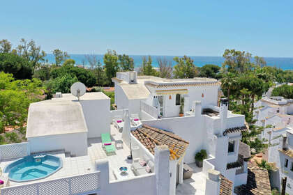 Penthouse for sale in Elviria, Marbella, Málaga. 