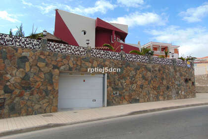 Rijtjeshuizen verkoop in Arguineguin, Mogán, Las Palmas, Gran Canaria. 