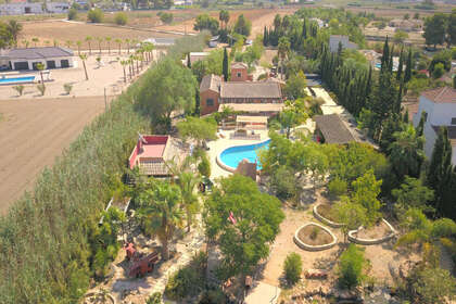 Cluster house for sale in Catral, Alicante. 