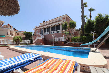 Cluster house for sale in Algorfa, Alicante. 