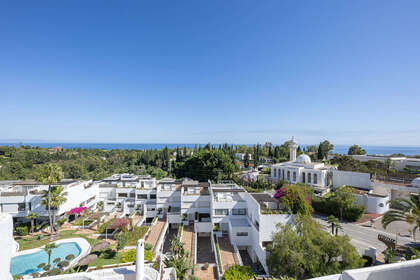 Penthouse for sale in Puerto Banús, Marbella, Málaga. 
