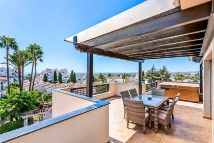 Penthouse for sale in Nueva andalucia, Málaga. 