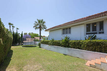 Cluster house for sale in Sotogrande, Cádiz. 