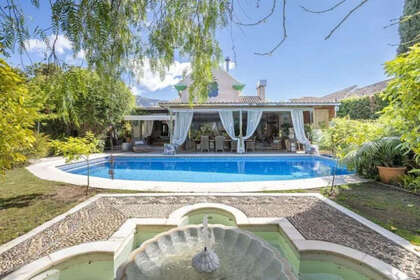 Cluster house for sale in Marbella, Málaga. 