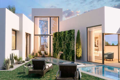 Cluster house for sale in Marbella, Málaga. 