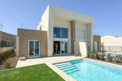 House for sale in Algorfa, Alicante. 