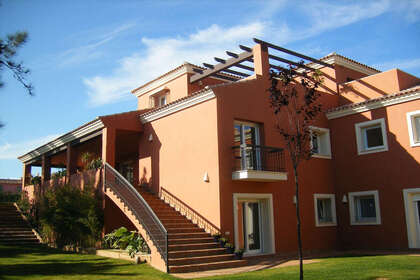 Cluster house for sale in Sotogrande, Cádiz. 