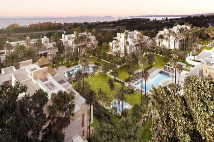 Apartment for sale in Puerto Banús, Marbella, Málaga. 