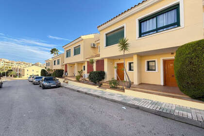Cluster house for sale in Orihuela-Costa, Alicante. 