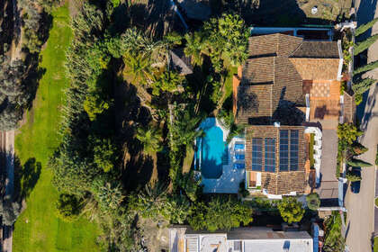 Cluster house for sale in El Paraiso, Estepona, Málaga. 