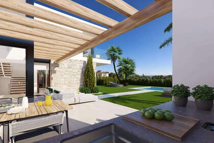 Cluster house for sale in Finestrat, Alicante. 