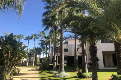 Apartment for sale in Nueva andalucia, Málaga. 