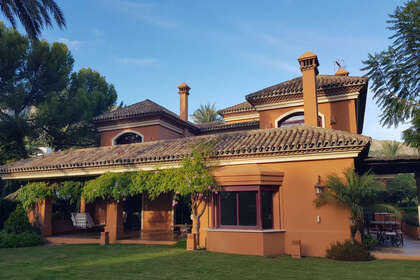 Cluster house for sale in Sierra Blanca, Marbella, Málaga. 