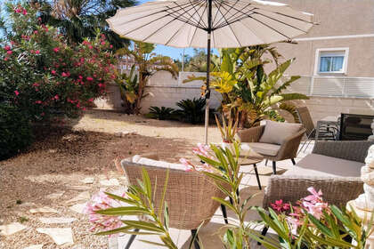 House for sale in Alicante/Alacant. 