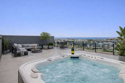 Penthouse for sale in Benalmádena, Málaga. 