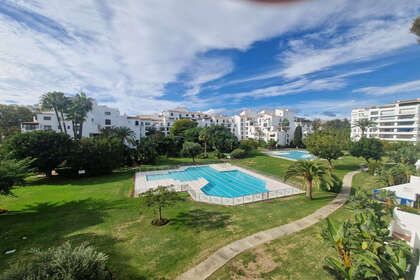Apartamento venda em Puerto Banús, Málaga. 