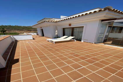 Penthouses verkoop in Alcaidesa, Línea de la Concepción (La), Cádiz. 