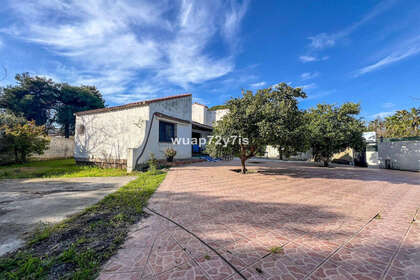 Cluster house for sale in Puerto Banús, Marbella, Málaga. 