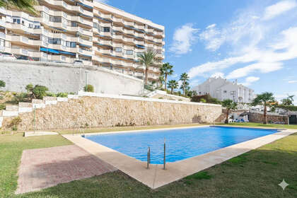 Apartment for sale in Los Pacos, Fuengirola, Málaga. 