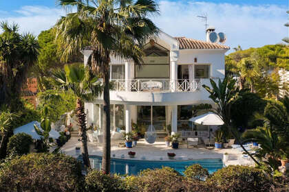 Cluster house for sale in Puerto Banús, Marbella, Málaga. 