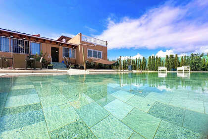 Cluster house for sale in Estepona, Málaga. 