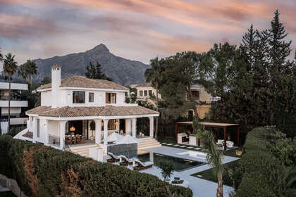 Casa Cluster venda em Nueva andalucia, Málaga. 