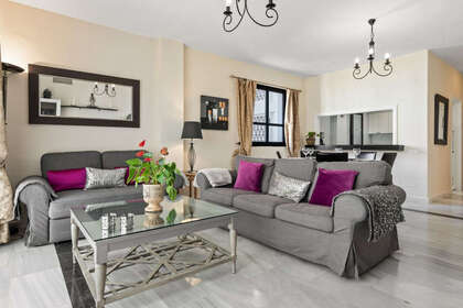 Apartamento venda em Puerto Banús, Málaga. 